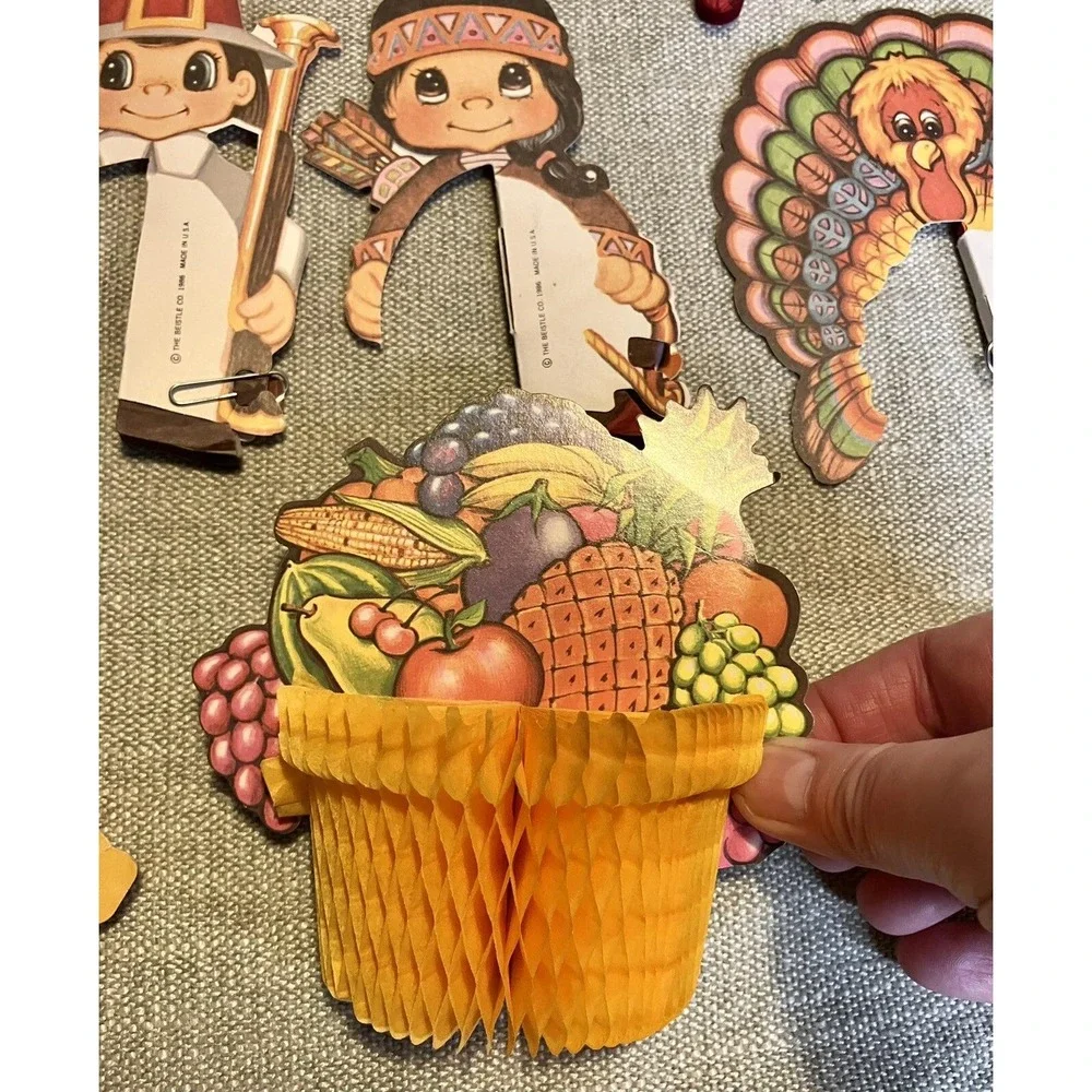 Vintage 1986 Beistle Thanksgiving Honeycomb Decorations & Suncatchers Lot USA